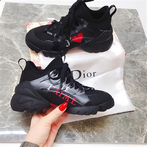 christian Dior d connect shoes